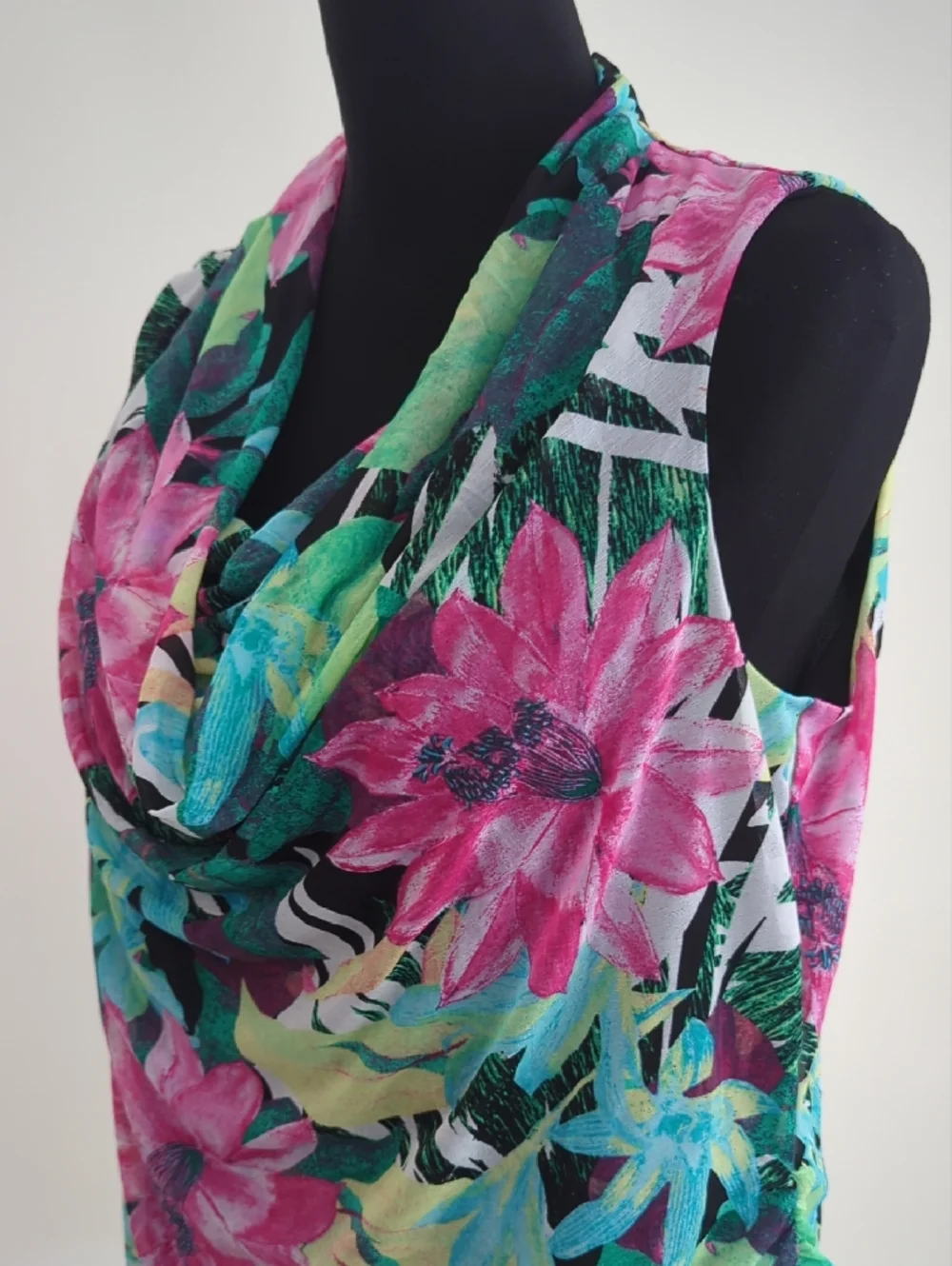 Dana Buchman Tropical Floral Cowl Neck Sleeveless Ruched Blouse Top Large LARGE